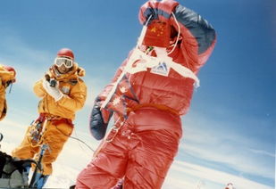 伊里蘭 領(lǐng)羽絨服行業(yè)發(fā)展之路