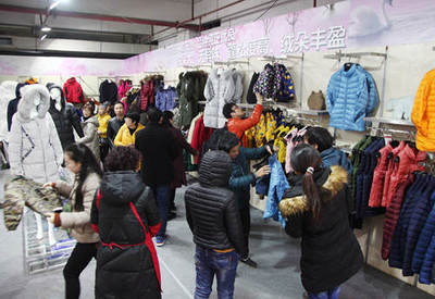 新塘再次成為焦點(diǎn)!第23屆中國(guó)國(guó)際羽絨博覽會(huì)溫暖開幕
