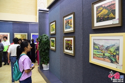 普洱市第三屆“茶花獎(jiǎng)”展演美術(shù)書法攝影展 文藝創(chuàng)作之花綻放